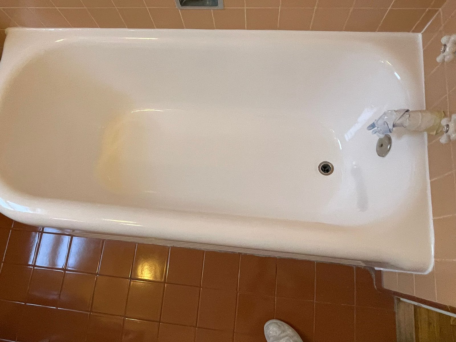 Completed whirlpool tub restoration