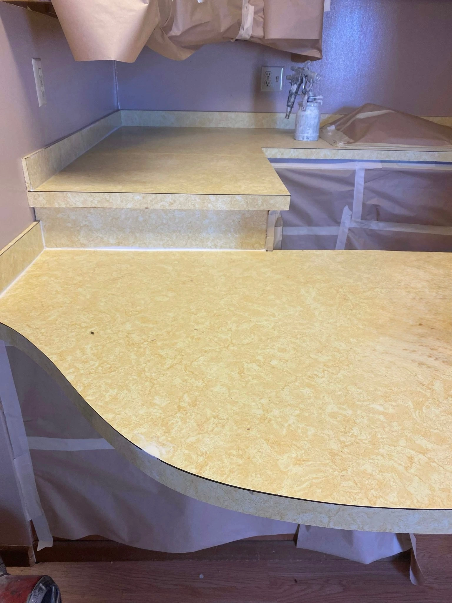 Before reglazing - old countertop