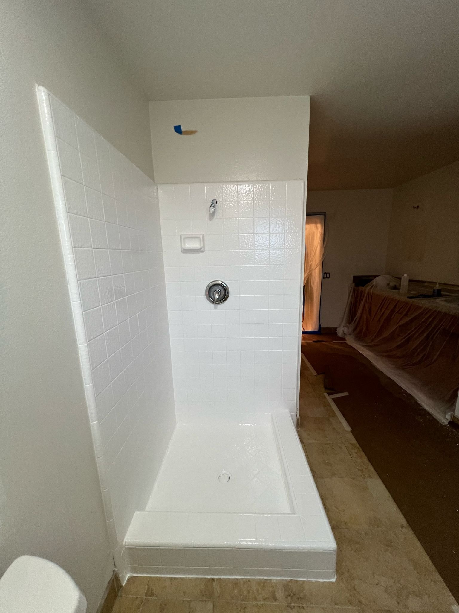 Shower after professional reglazing